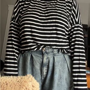 Old Navy Black and White Striped Long Sleeve Top